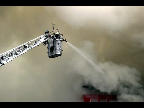 Haus brennt in Sachsenhausen: Schaden in Millionenhöhe