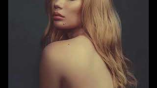 Mo Flow (Iggy Azalea verse)