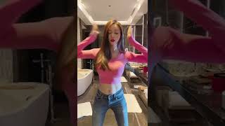 【おっぱい】乳揺れダンス tiktok #Shorts