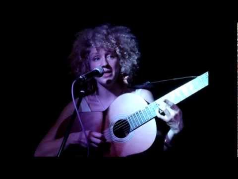 Fiona Bevan 06 Pirates and diamonds - Afro Folk Sessions 1