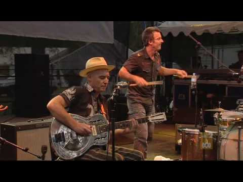 Backsliders - You Three - Womadelaide 2007