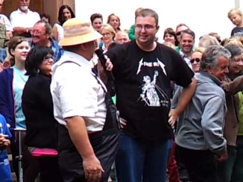 Erster deutscher Krähwettbewerb: Huber erkräht sich Platz1