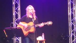 'Why Walk When You Can Fly?' Mary Chapin Carpenter, Cambridge Folk Festival, 2016