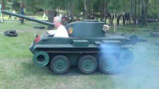 preview picture of video 'Mini-Panzer aus Trabi'