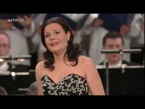 Mozart, Laudate Dominum, Genia Kuhmeier (HD)