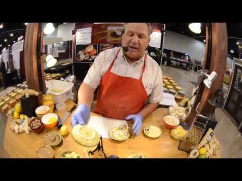 download lagu mp3 mp4 Spanish Grater Plate, download lagu Spanish Grater Plate gratis, unduh video klip Spanish Grater Plate