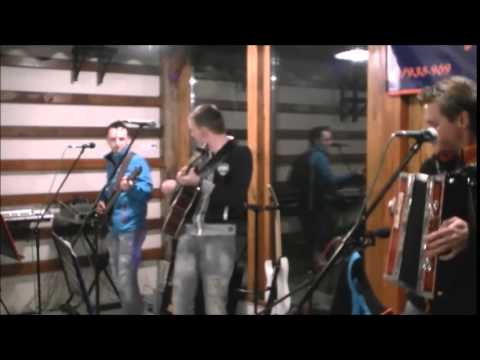 Ansambel Pojav - Na koncu ovinka