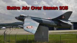 preview picture of video 'Aermacchi M346 - Elektro Jets Over Emmen 2013/2 Team Austria'