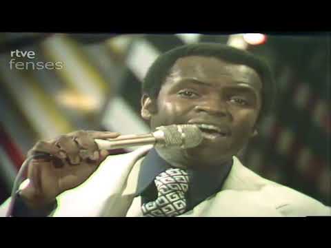 1977 Basilio "Llevaré una rosa" en directo HD 1977