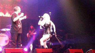 Cuca - Implacable en vivo en el Metropolitan.AVI