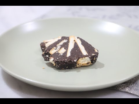 Salami de Chocolate -- Portuguese Chocolate Salami