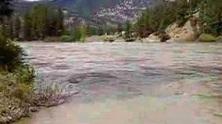 preview picture of video 'Clark Fork River- Spring Run-off'