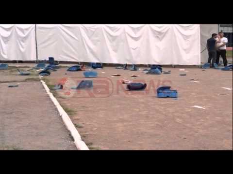 Dhunë në stadiumin e Shkodrës, plagosen 5 policë e fëmijë - RTV Ora News- Lajmi i fundit-