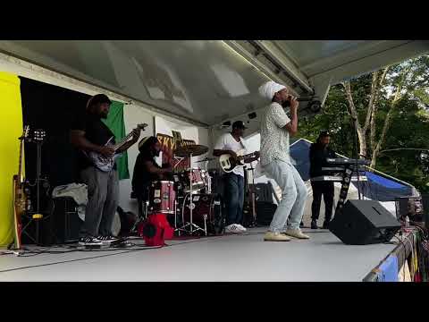 Ras IJah Eternal Fyah performing Herbsman live.