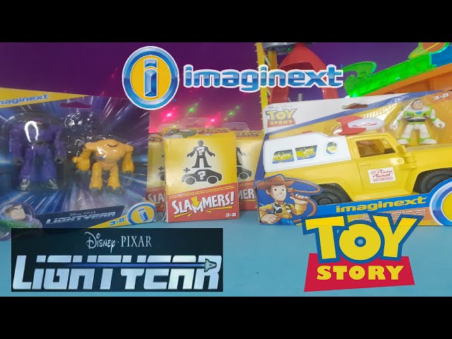 Vídeo relacionado con Fisher-Price Imaginext Disney Pixar Camión de la Basura de Toy Story Conjunto de Juego con Figuras de acción de Buzz Lightyear, Woody y Lotso de 7,6 cm, Amigo alienígena y vehículo de Juguete, JLC41