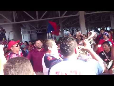 "Caravana 2015 tiburones rojos" Barra: Guardia Roja &bull; Club: Tiburones Rojos de Veracruz