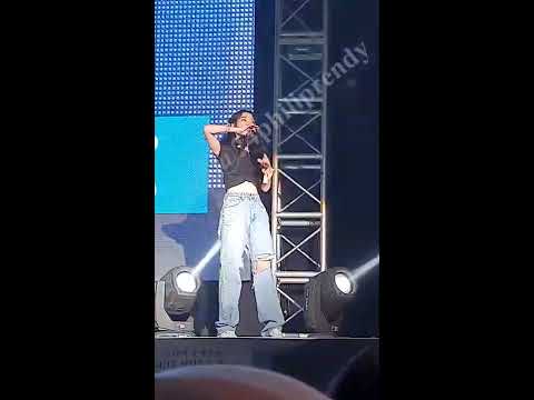 [191228][4K] IU(아이유) - HEART (마음)  IN JAKARTA day 1 @Love Poem