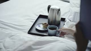 Sophia welcome tray & Julia kettle