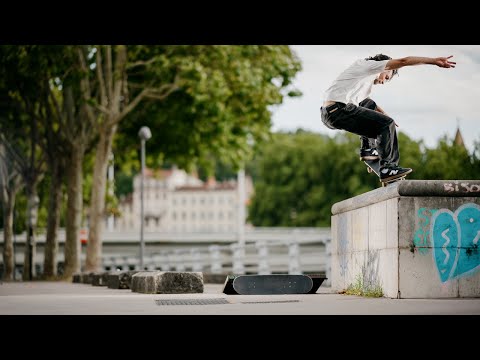 "Bon Anniversaire!" by Pekka Løvås