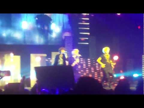 111126 [FANCAM] KPOP MASTERS REPLAY - SHINee