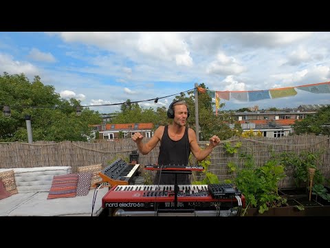 Lövestad - At the rooftop - Jam-video 105 | Freedom