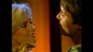 Olivia Newton-John &amp; Cliff Richard - Suddenly (1980)