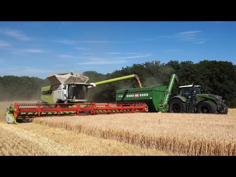 CLAAS LEXION 8900  mit 13,80 Meter Convio Schneidwerk , Fendt 1050 - ULW 3000