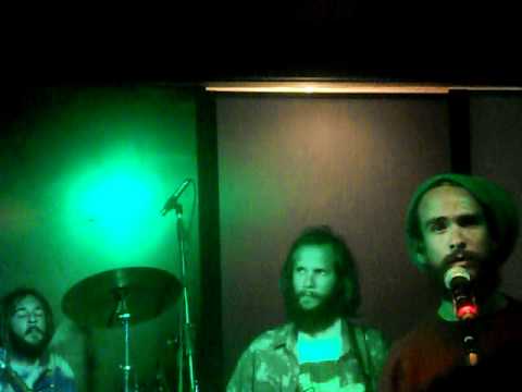 Daniel profeta e Bongo band part Helio Bentes (Ponto de equilibrio)