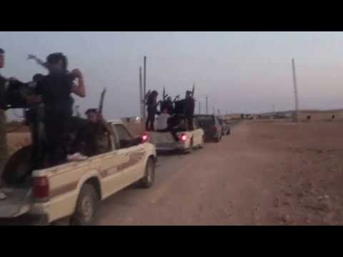 توجه عناصر لواء أبو العلمين على أحد الجبهات في ريف حماة الشرقي