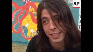Foo FIghters Phoenix Festival 1996 Interview and Butterflies Live
