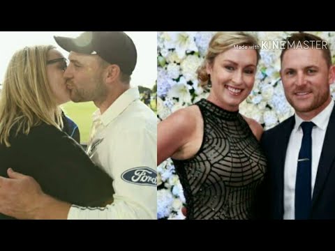 download lagu mp3 mp4 Brendon Mccullum Wife Ellissa, download lagu Brendon Mccullum Wife Ellissa gratis, unduh video klip Brendon Mccullum Wife Ellissa