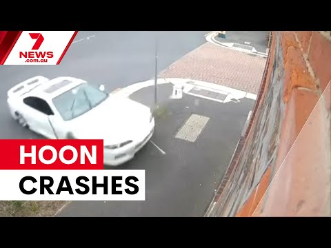 Hoon crashes into Adelaide building, Melbourne near miss | 7NEWS