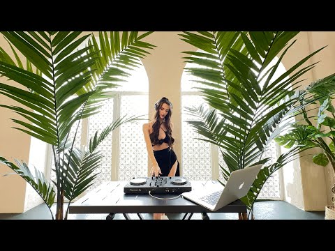 DJ NAYA - Tropical Vibes | Indie Dance & Melodic Techno Set 🌴