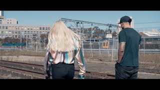 Download lagu D Minor - Concrete Pillow (feat. Alli Simpson) mp3