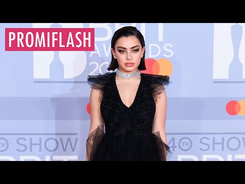Sängerin Charli XCX hat Nervenschäden durch ihre Konzerte