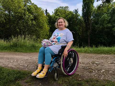 Pomozme handicapované umělkyni