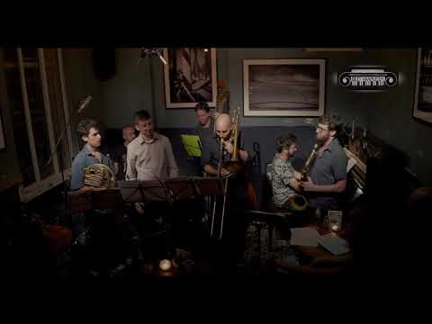 Fire Flowers / Asaf Yuria