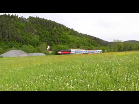 749.121-0 s vozy Bmto se rozjíždí ze Stříbrné Skalice