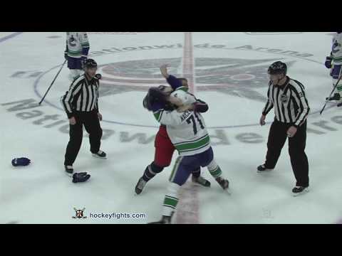 Zack MacEwen vs Stefan Matteau Mar 1, 2020