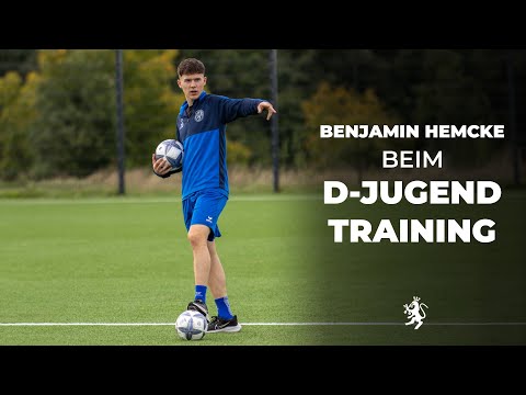 Na guck mal an 👀 Benjamin Hemcke unterstützt beim Training unserer D3-Junioren | SSVg Velbert 02