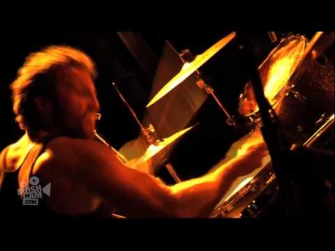 The Fumes "Automobile" Live (HD, Official) | Moshcam
