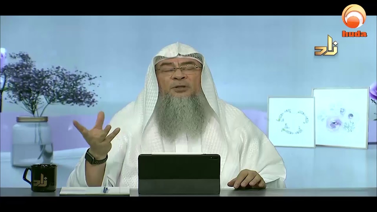 What does crescent moon mean in Islam? Ask Similar