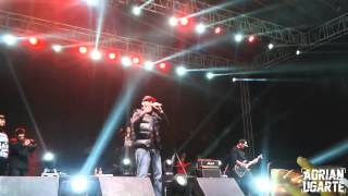 Cartel de Santa - A ti te da besitos (Autocinema Moonrise / Metepec)