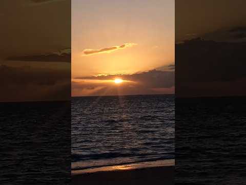 Nascer do sol na ilha de Itamaracá.#photography #nascerdosol