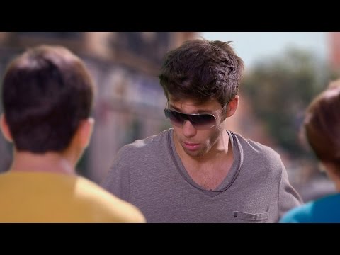 Carlos pierde a las gemelas - Vive Cantando