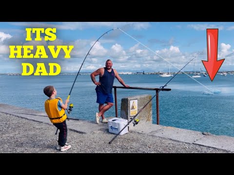 He SMASHED ME on EUROPES LONGEST BREAKWATER❗️UK Sea Fishing at HOLYHEAD 🦈​