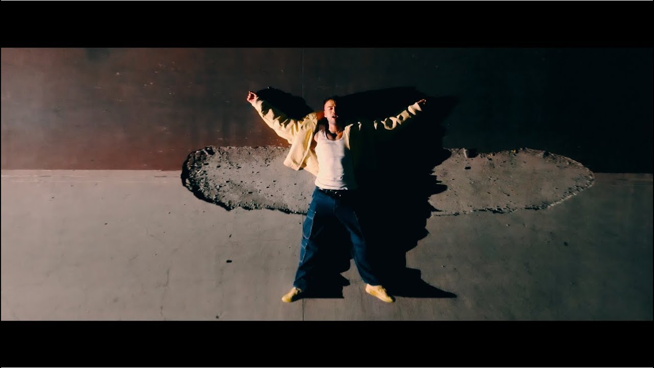 Gustavo Elis — Luna