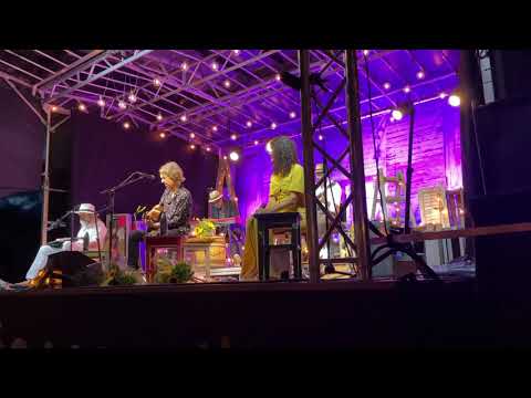 Per Gessle Unplugged: 18. Vid hennes sida (live at Hotel Tylösand on 03-Aug-2021)