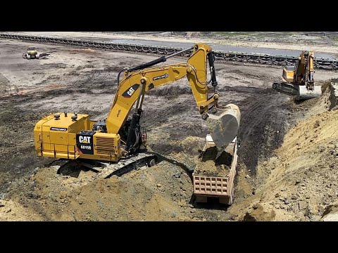 Caterpillar 6015B And Liebherr 974 Excavators Loading Trucks - Sotiriadis/Labrianidis Mining