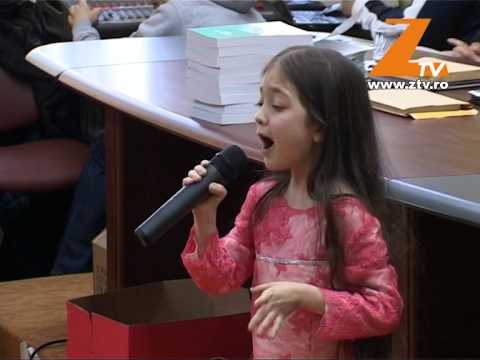 Alice Ghile - fetita cu o voce minunata